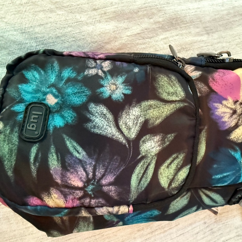 NEW Lug Huggie Bottle Bag - Black with Floral Design - Picture 3 of 3